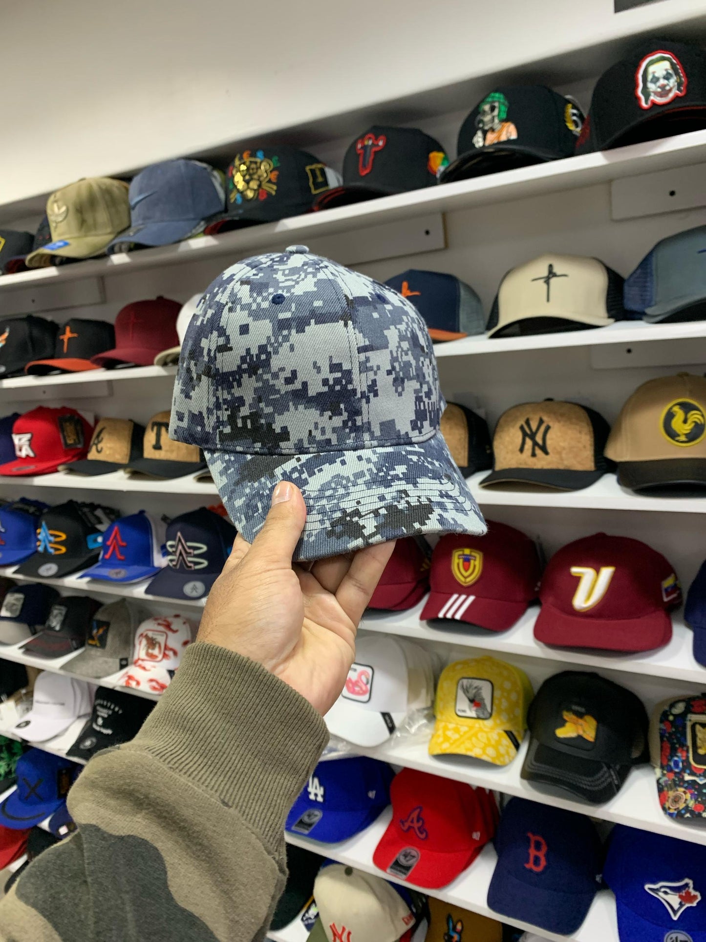 Gorras Unicolor AAA
