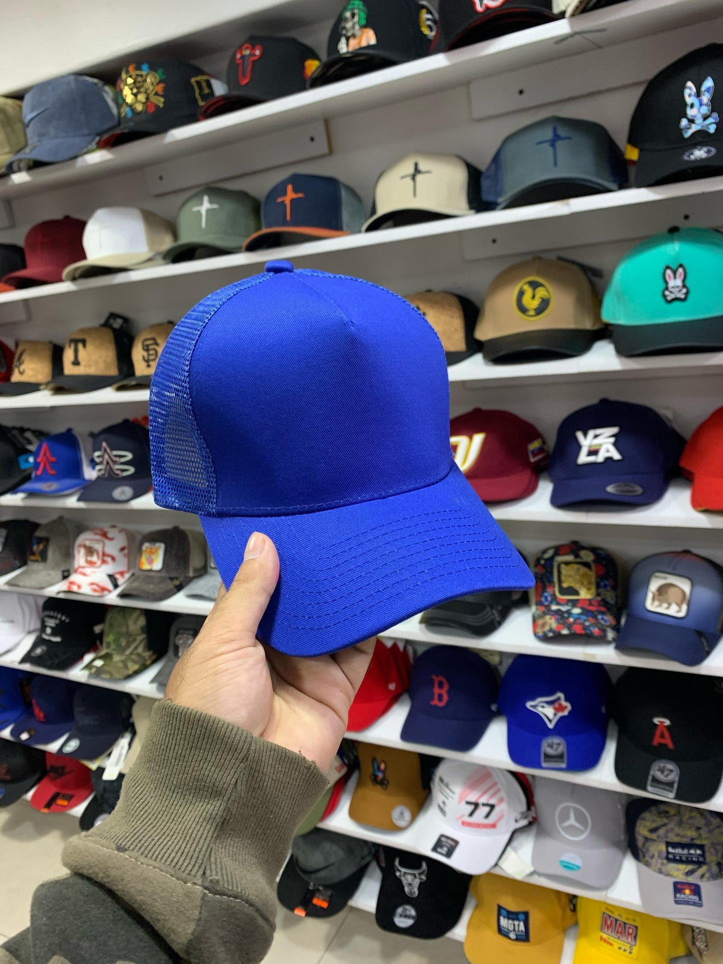 Gorras Unicolor AAA