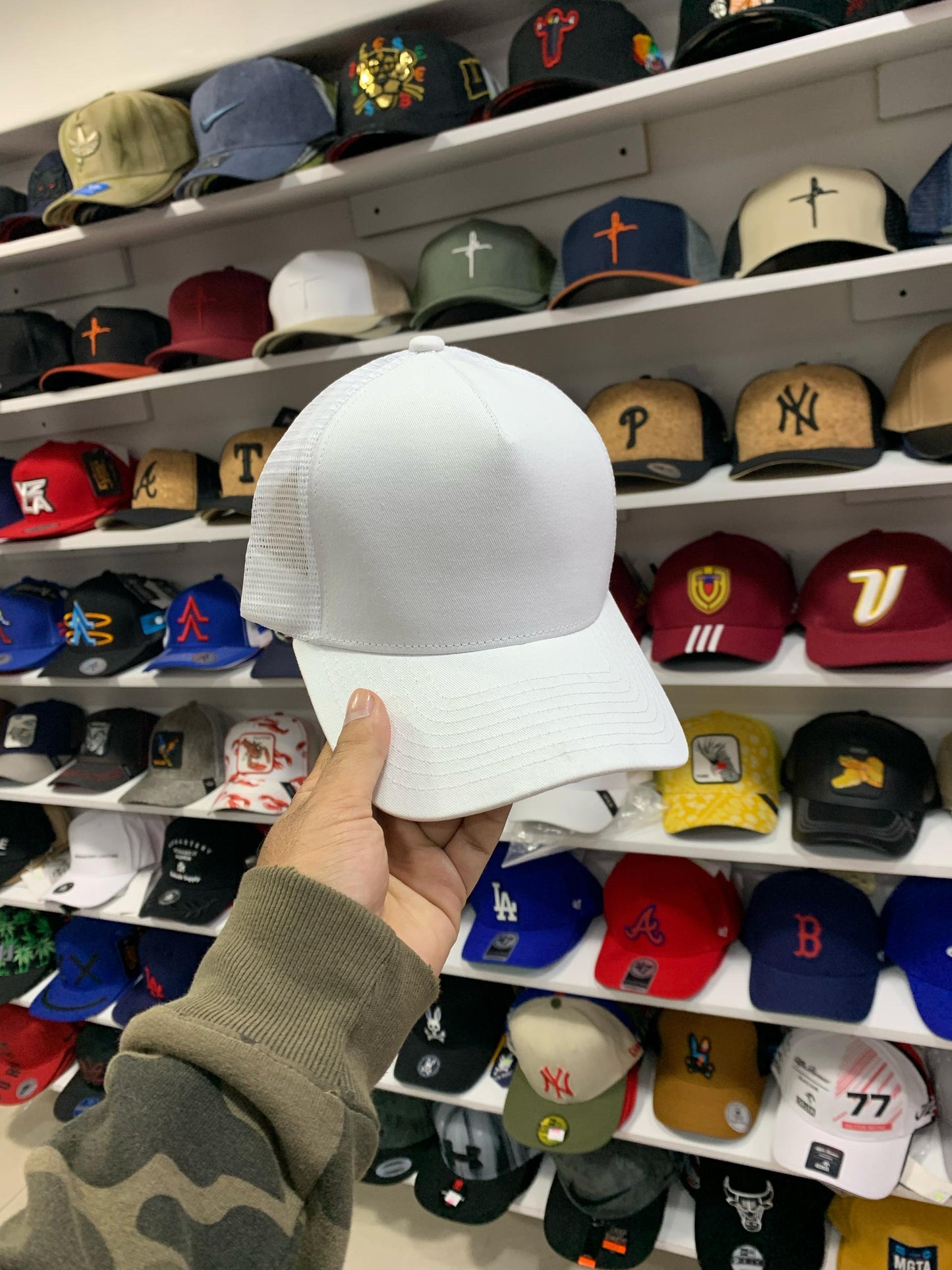Gorras Unicolor AAA